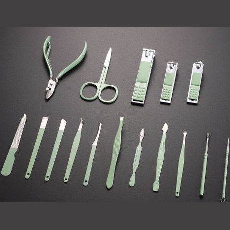 16-Piece Personal Grooming Kit